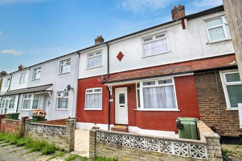 Leighton Avenue, London, E12 3 bed terraced house for sale