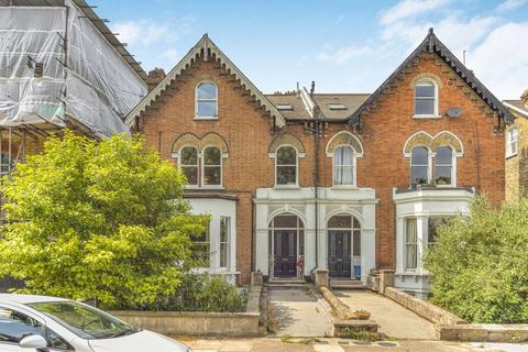 Marmora Road, London SE22 2 bed flat for sale