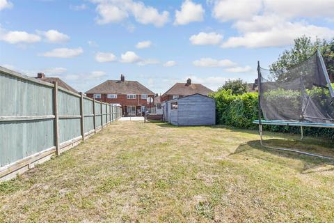 The Sycamores, Canterbury CT3 3 bed semi