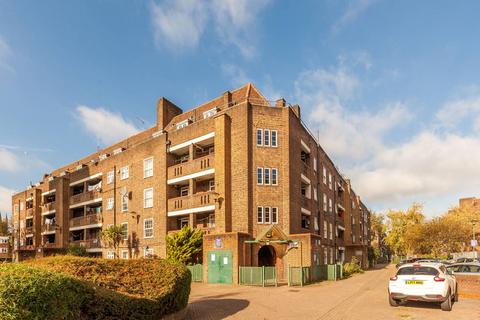 Ashby House, Brixton, London, SW9 2 bed flat for sale