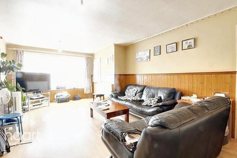 Cranford Drive, Hayes 3 bed terraced house for sale