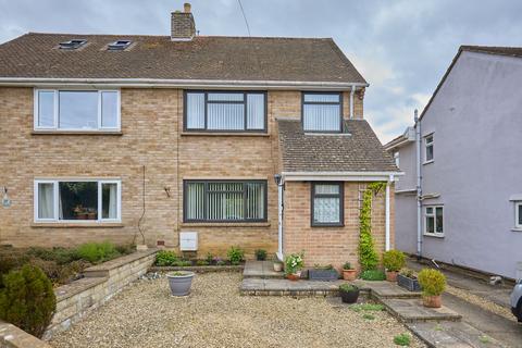 Saxon Way, Witney OX28 3 bed semi