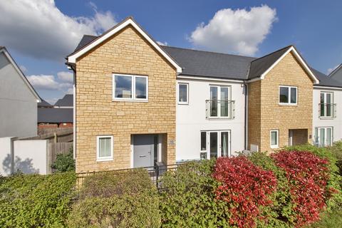Golding Road, Knights Wood, TN2 3 bed semi
