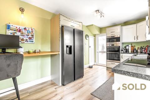 2 bedroom semi-detached house for sale