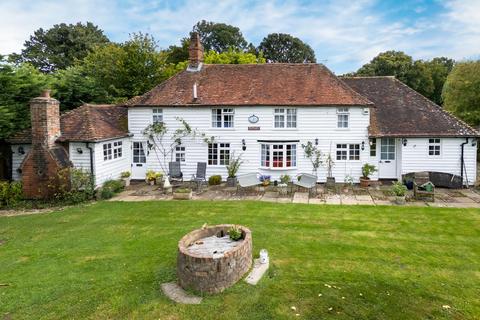 Ashford Road, Bethersden, Ashford TN26 3 bed cottage for sale