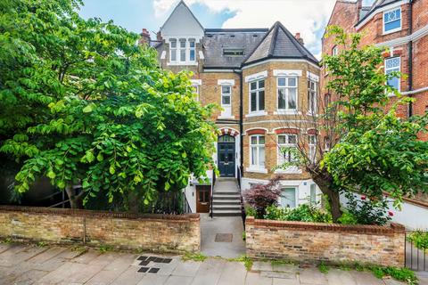 Anson Road, London N7 3 bed flat for sale
