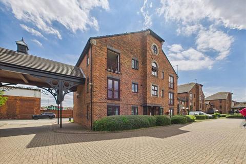 Kingston Wharf, Hull HU1 2ES 1 bed apartment for sale