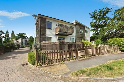 Seward Green, Southampton SO45 1 bed flat for sale