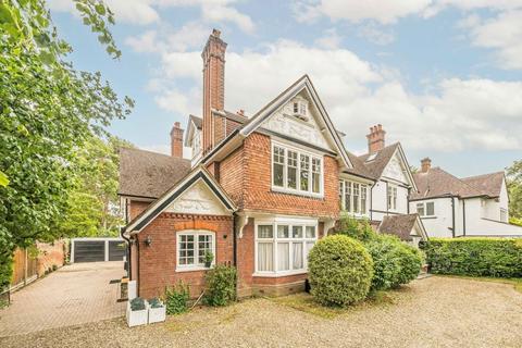 Langley Avenue, Surbiton KT6 2 bed flat for sale