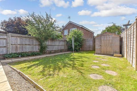 Poyntell Road, Staplehurst TN12 2 bed end of terrace house for sale