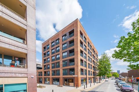 Rothbury Road, London E9 2 bed flat for sale