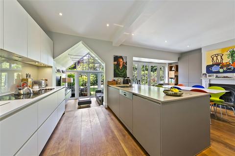 Burdenshott Avenue, Richmond, TW10 4 bed semi