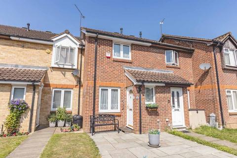 Lowdell Close, West Drayton UB7 2 bed terraced house for sale