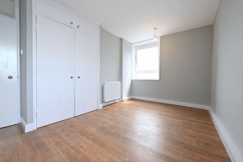 Proctor House, Avondale Square... 2 bed flat for sale