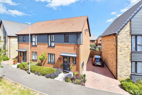 Bethell Road, Faversham ME13 3 bed semi