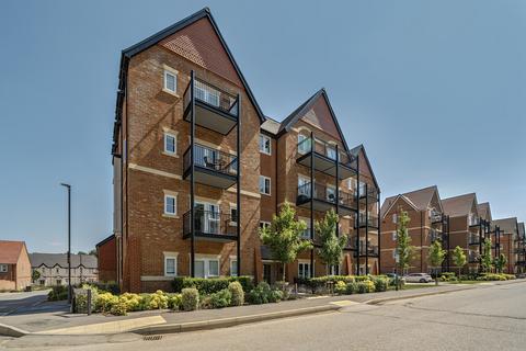 Aspen Road, High Wycombe... 1 bed apartment for sale