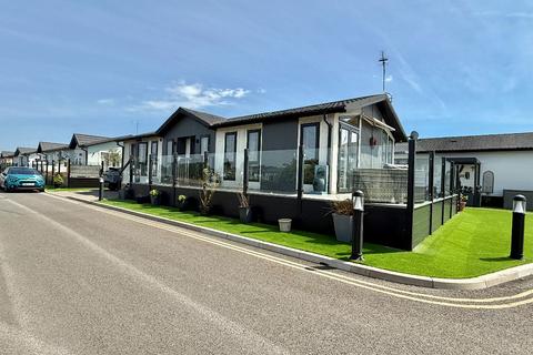Pebble Road, Sandy Bay, Thorney Bay... 2 bed park home for sale