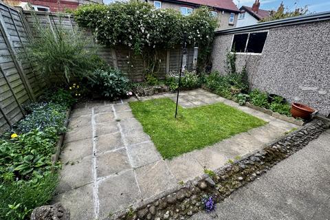 Devonshire Drive, North Yorkshire YO12 3 bed maisonette for sale