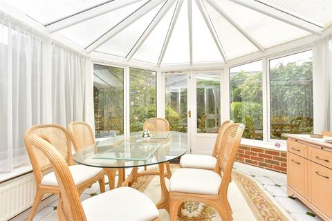 Abbey Street, Faversham, Kent 3 bed semi