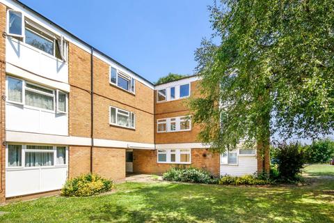 Wordsworth, Bracknell, Berkshire, RG12 2 bed apartment for sale