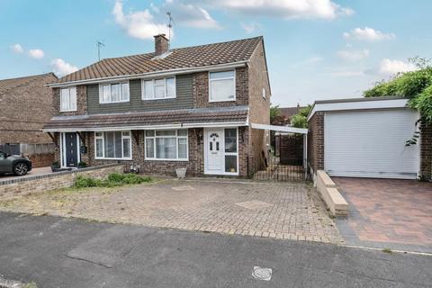 Eldene,  Swindon,  SN3 3 bed semi