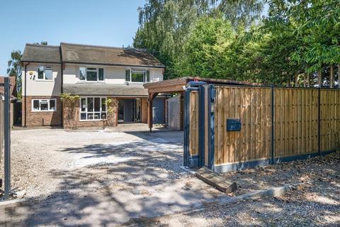 Lightwater,  Surrey,  GU18 5 bed detached house for sale