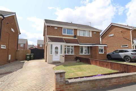Surbiton Road, Fairfield, TS19 7SF 2 bed semi
