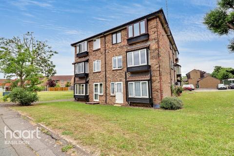 Littlebury Green, Basildon 1 bed apartment for sale