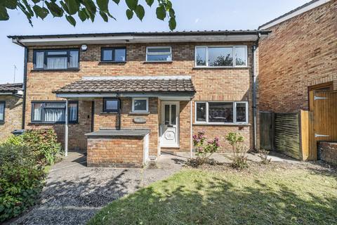 Grovelands Road, Reading, Berkshire 3 bed semi