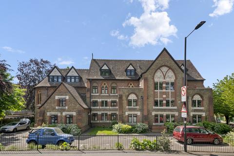 Lower Boston Road, Hanwell, W7 1 bed apartment for sale