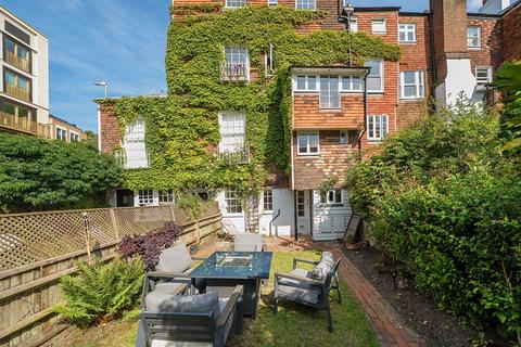Sussex Mews, Kent TN2 1 bed apartment for sale