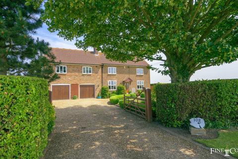 Moulton Eaugate 5 bed detached house for sale