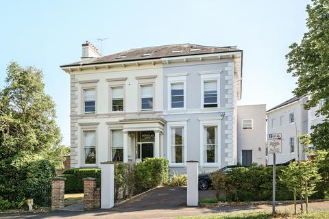 Parabola Road, Gloucestershire GL50 1 bed apartment for sale