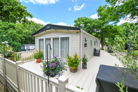 Woodland View, Hoburne Bashley... 2 bed park home for sale