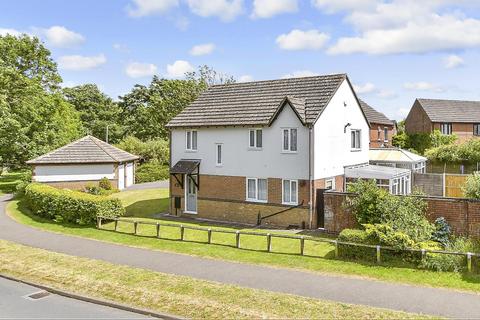 Haskard Close, Folkestone CT18 4 bed detached house for sale