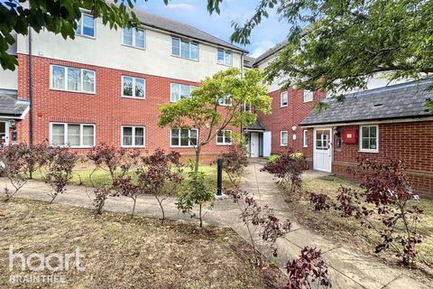 Jeffreys Court, Braintree 2 bed flat for sale