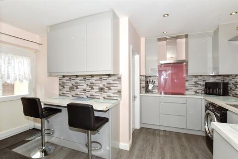 Herbert Road, Willesborough, Ashford... 3 bed semi