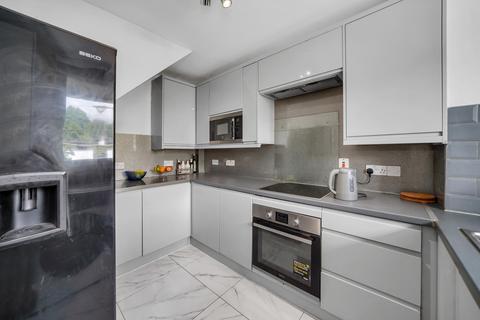 Brownfield Street, London, E14 3 bed maisonette for sale
