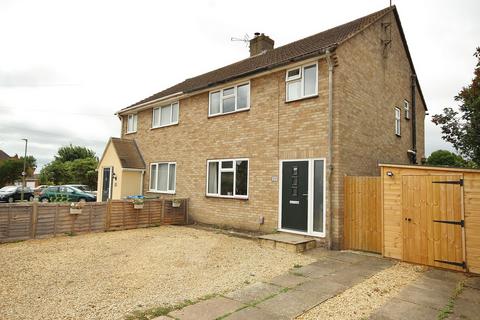South Lawn, Witney, OX28 3 bed semi