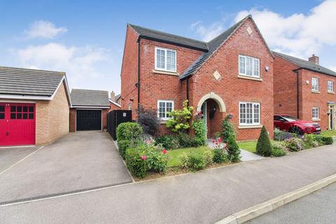 Turnpike Gardens, Bedford MK42 4 bed detached house for sale