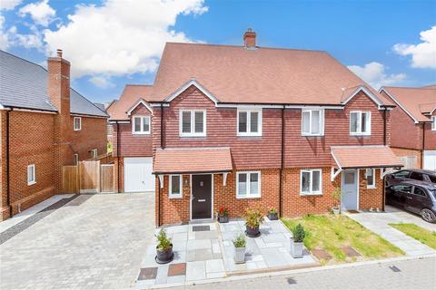 Bluebell Avenue, Canterbury CT3 4 bed semi