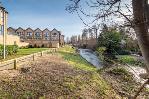 Peony Drive, Mitcham CR4 3 bed terraced house for sale