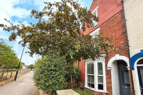 Altham Terrace, Lincolnshire LN5 3 bed terraced house for sale