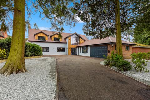 Forest Drive, Kirby Muxloe, LE9 5 bed detached house for sale