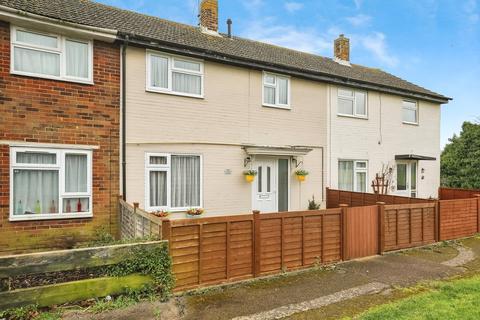 Chestnut Close, Huntingdon PE29 2 bed terraced house for sale