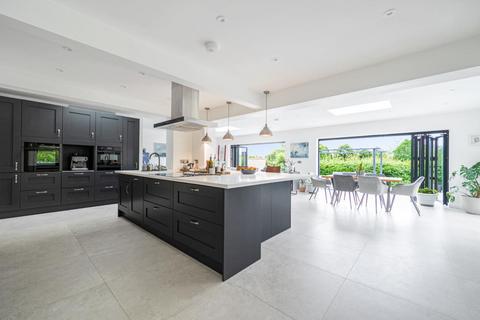 Corsham Road, Whitley 5 bed detached house for sale