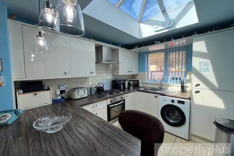 Glanselsig Street, Treorchy, Rhondda... 2 bed semi