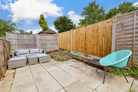 Keswick Close, Sutton SM1 2 bed maisonette for sale