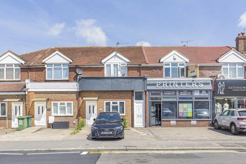 Feltham Road, Ashford TW15 2 bed maisonette for sale