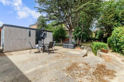 Roseacre Road, Welling DA16 3 bed semi